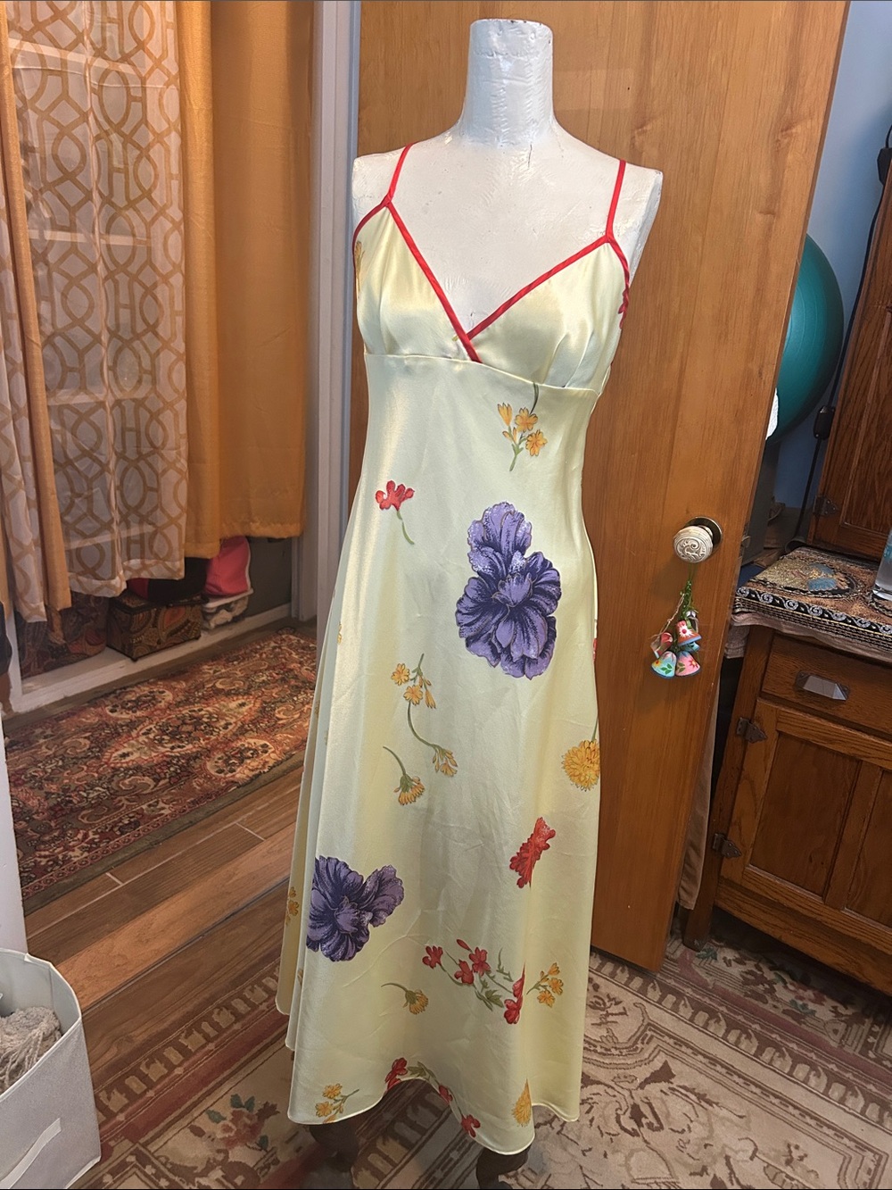 Vintage Victoria’s Secret Slip and Robe Set